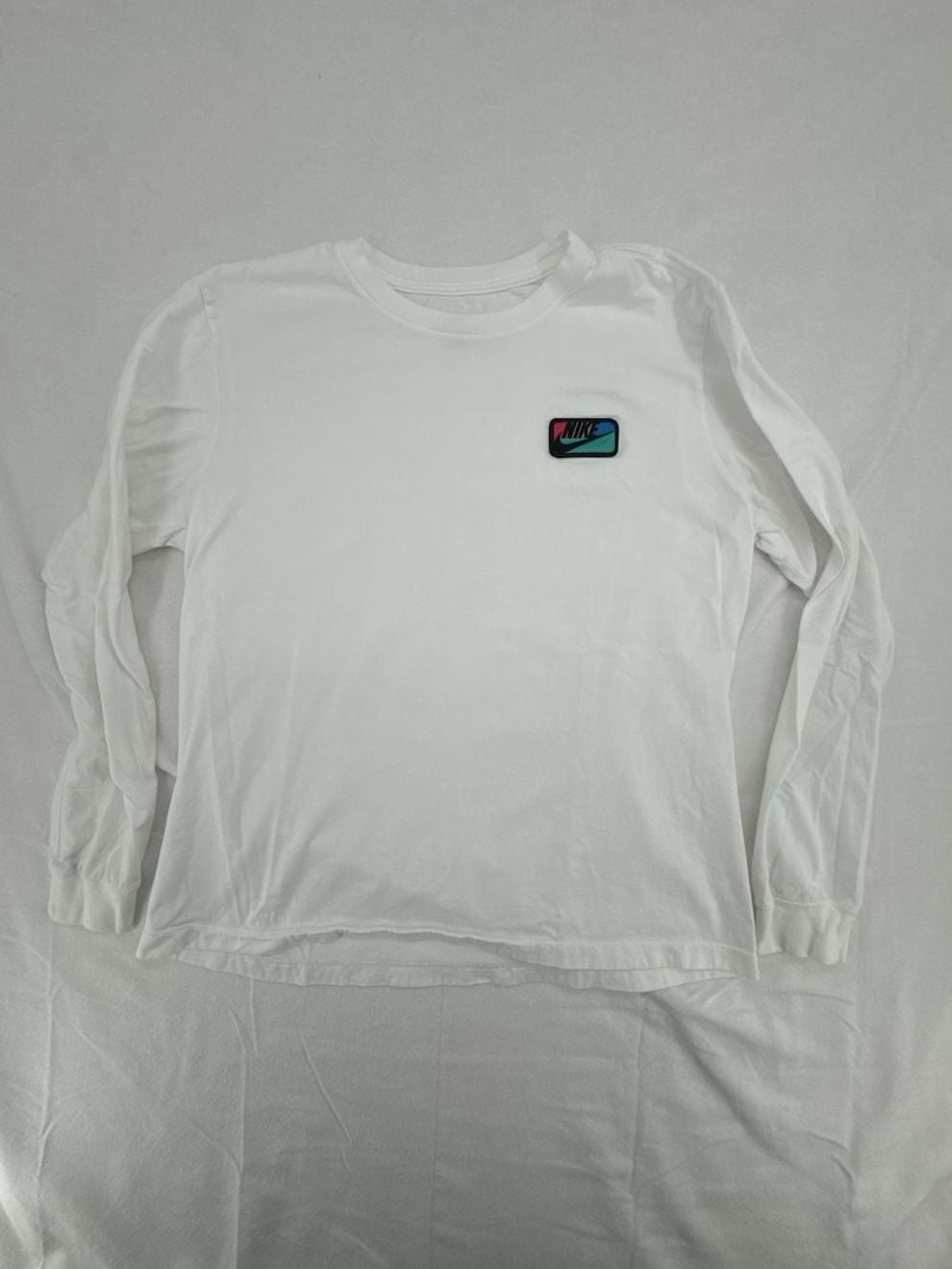 Nike Sportswear Long Sleeve Graphic Patch T-Shirt